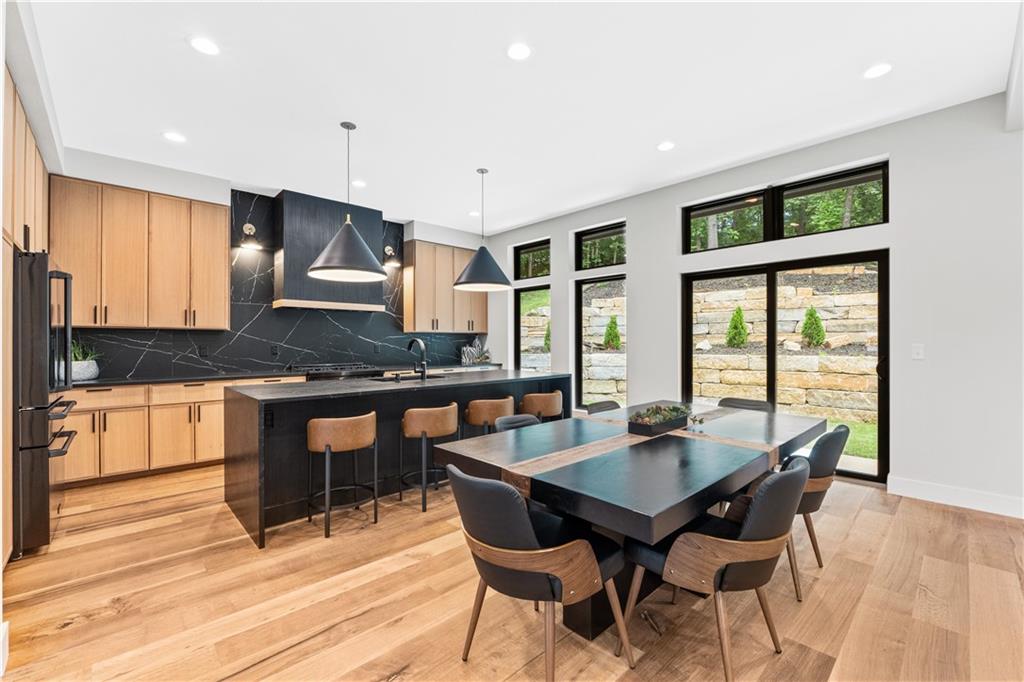 Listing Photo MLS #HMS2555314