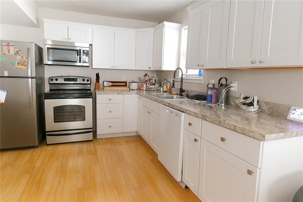 Listing Photo MLS #HMS2555357