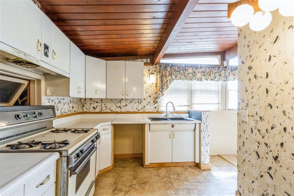Listing Photo MLS #HMS2555384