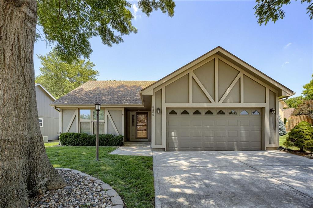 Listing Photo MLS #HMS2555416