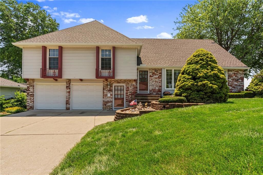 Listing Photo MLS #HMS2555455