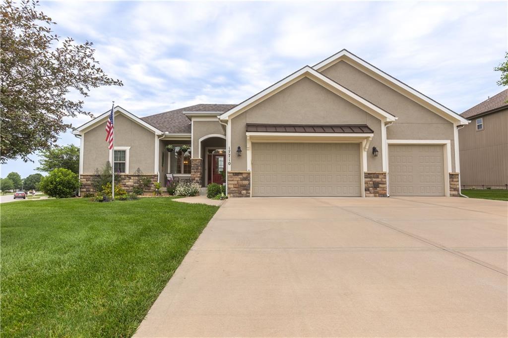 Listing Photo MLS #HMS2555499