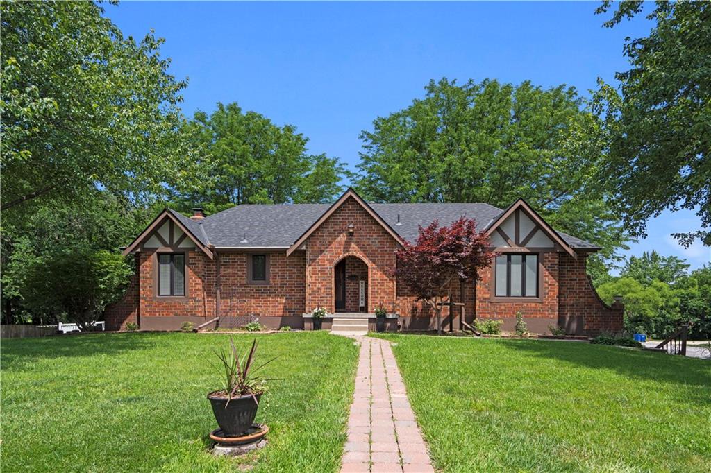Listing Photo MLS #HMS2555603