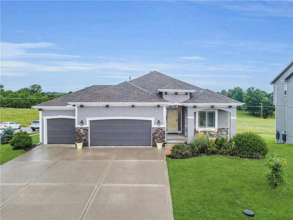 Listing Photo MLS #HMS2555605