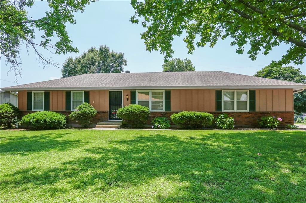 Listing Photo MLS #HMS2555633