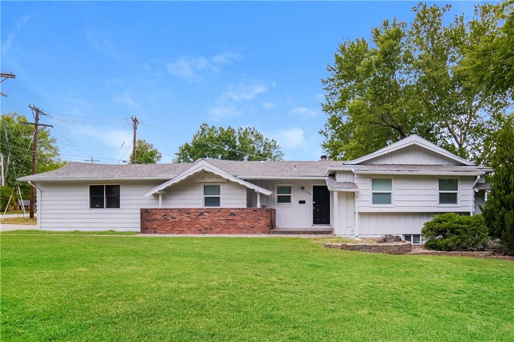 Listing Photo MLS #HMS2555767