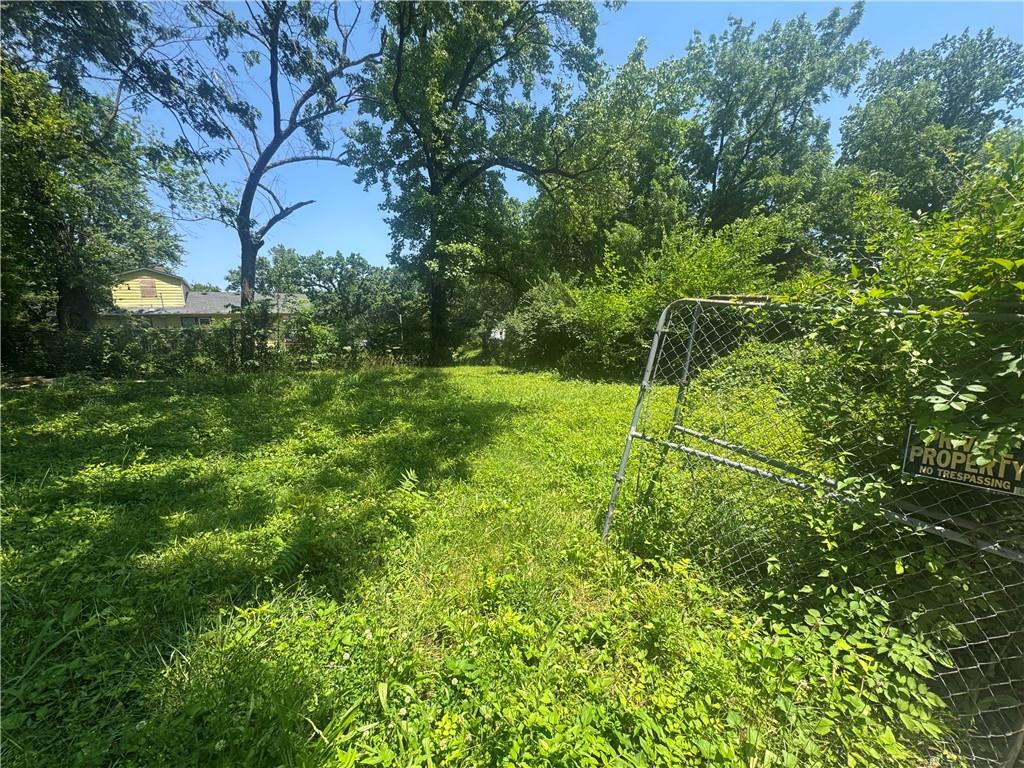 Listing Photo MLS #HMS2555821
