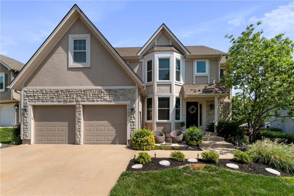 Listing Photo MLS #HMS2555979