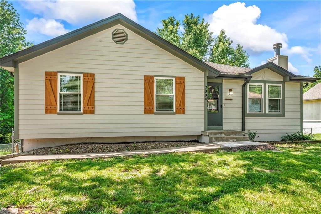 Listing Photo MLS #HMS2556013