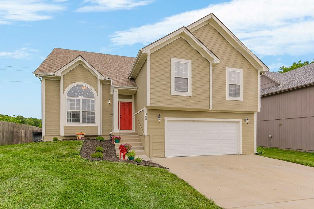 Listing Photo MLS #HMS2556147