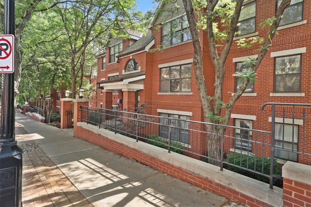Listing Photo MLS #HMS2556220