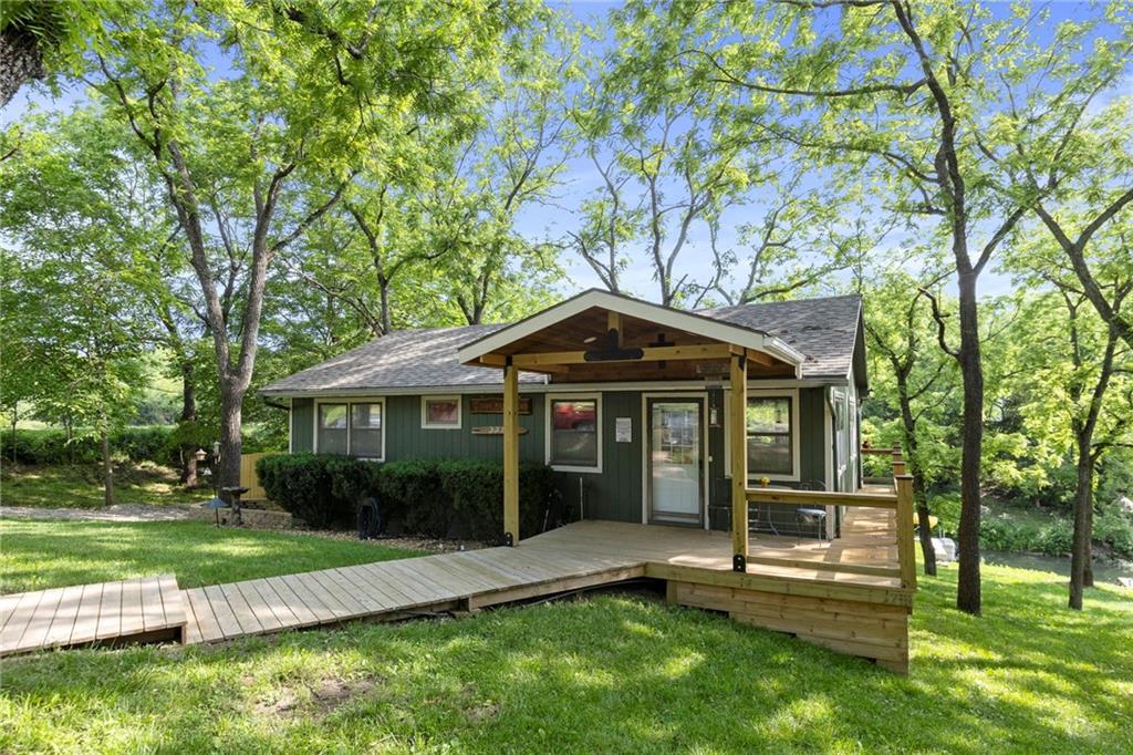 Listing Photo MLS #HMS2556326