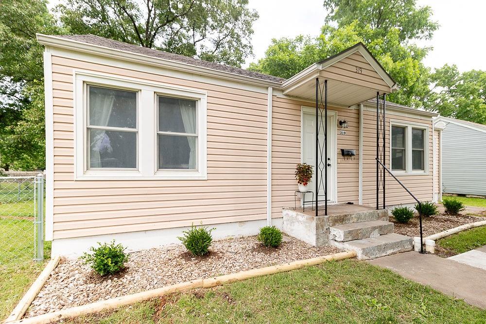 Listing Photo MLS #HMS2556398