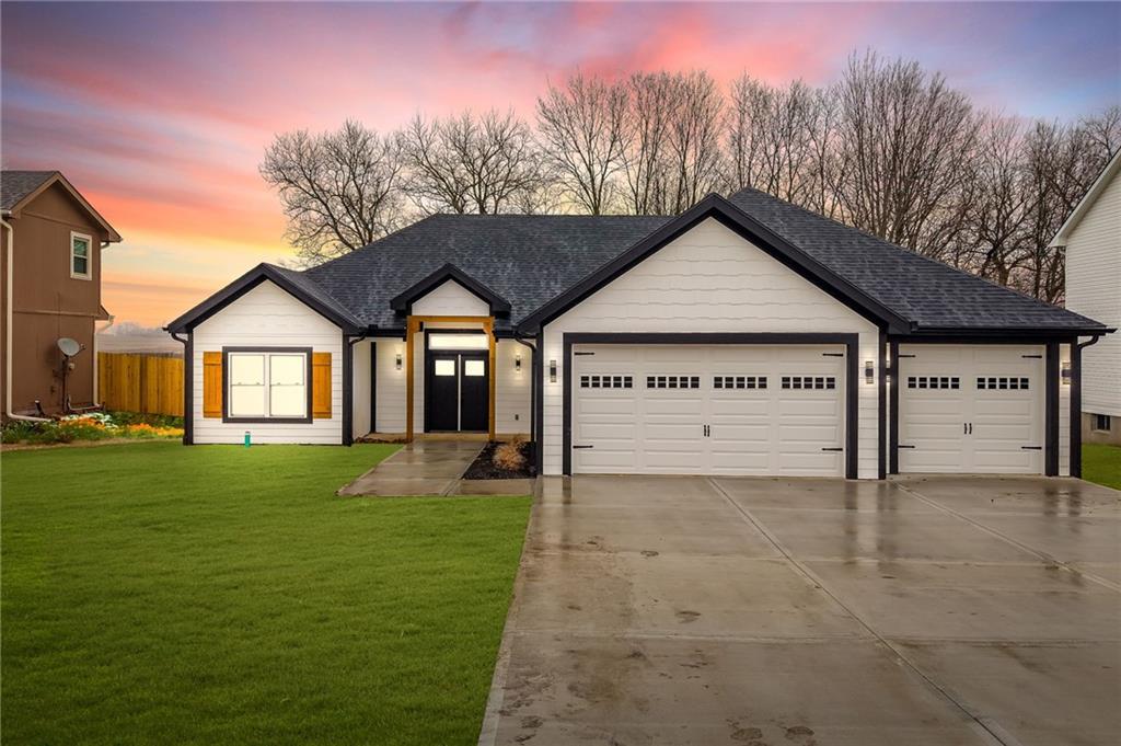 Listing Photo MLS #HMS2556420