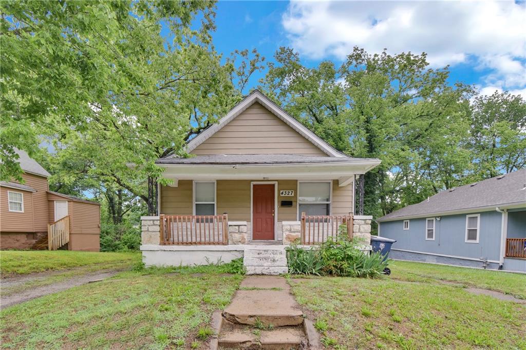 Listing Photo MLS #HMS2556469