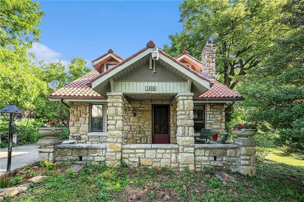 Listing Photo MLS #HMS2556514