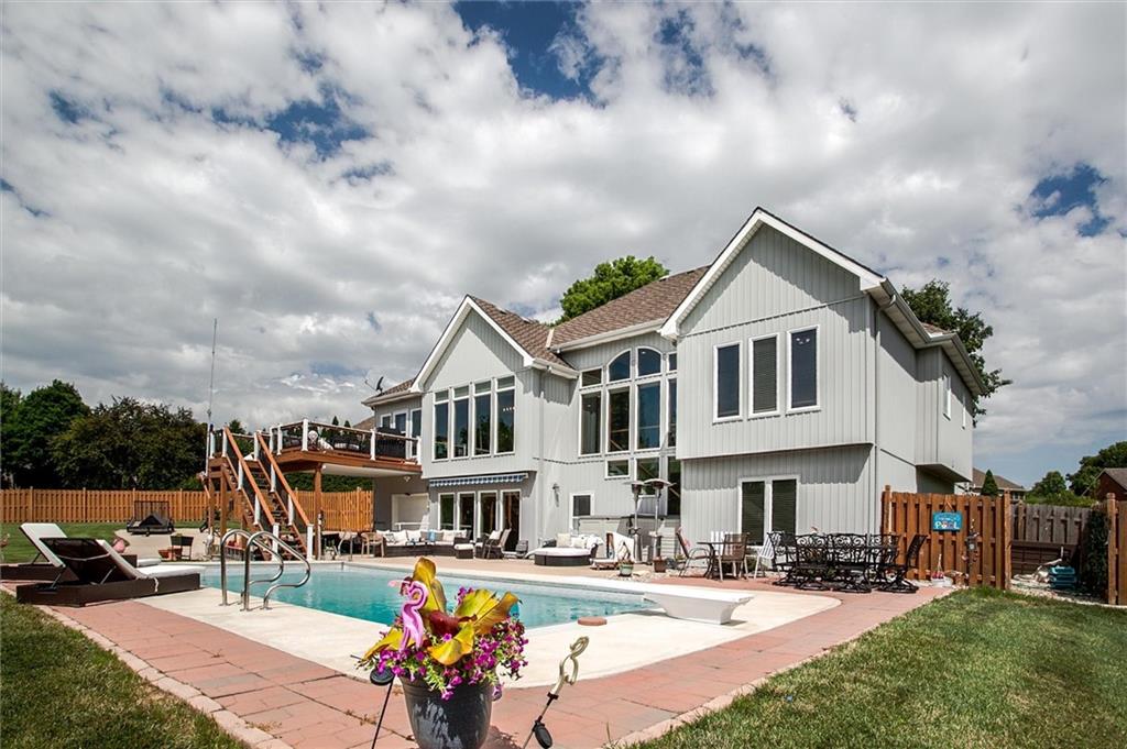 Listing Photo MLS #HMS2556676