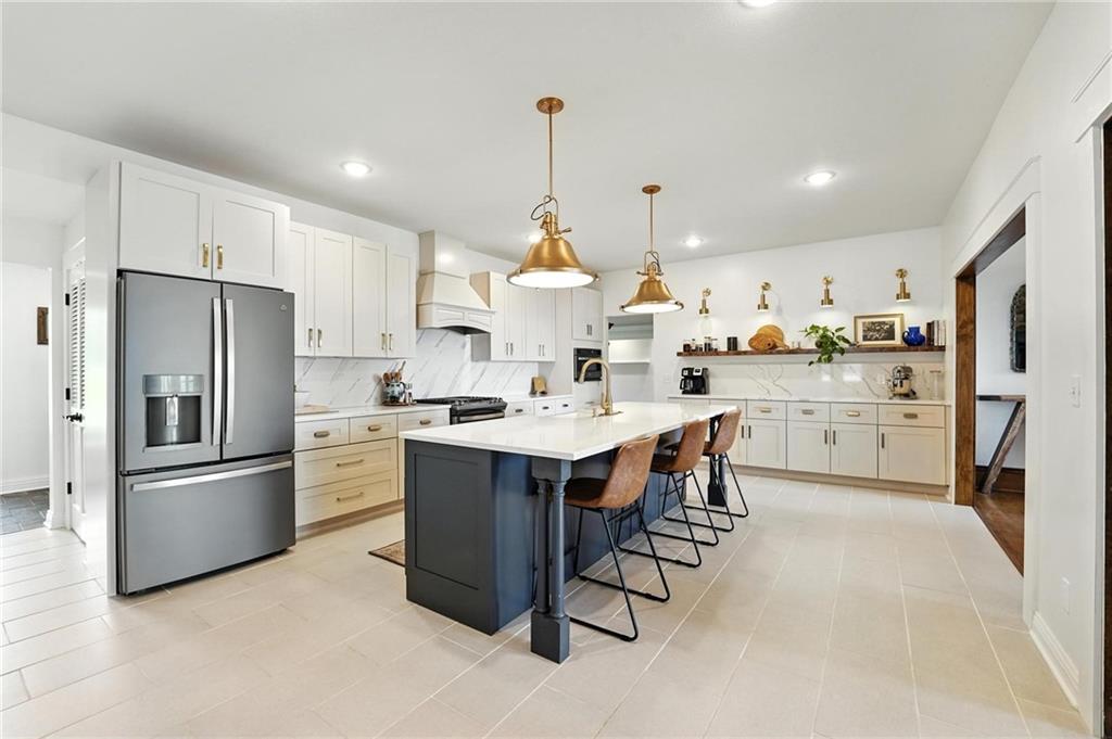 Listing Photo MLS #HMS2556683