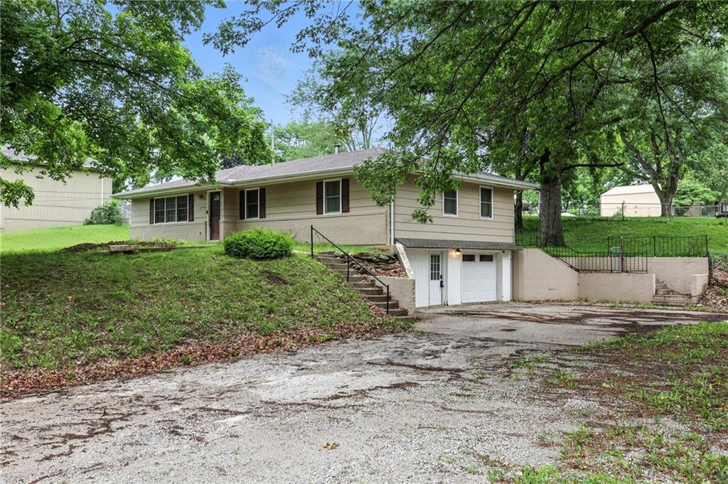 Listing Photo MLS #HMS2556765