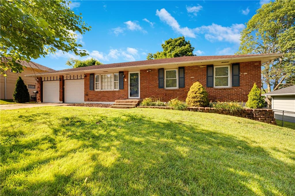 Listing Photo MLS #HMS2556826