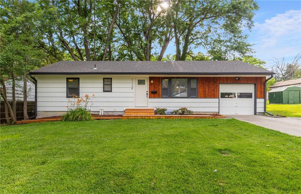 Listing Photo MLS #HMS2556852