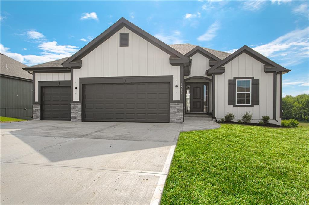 Listing Photo MLS #HMS2556877