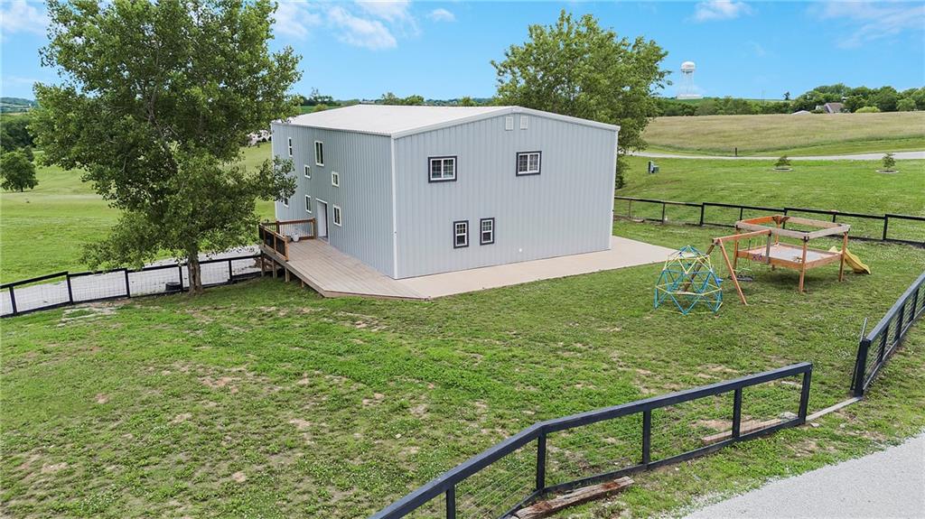 Listing Photo MLS #HMS2556903