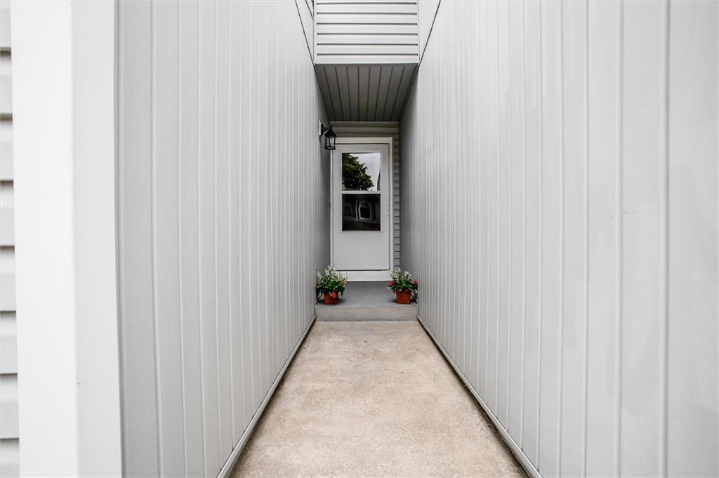 Listing Photo MLS #HMS2556969