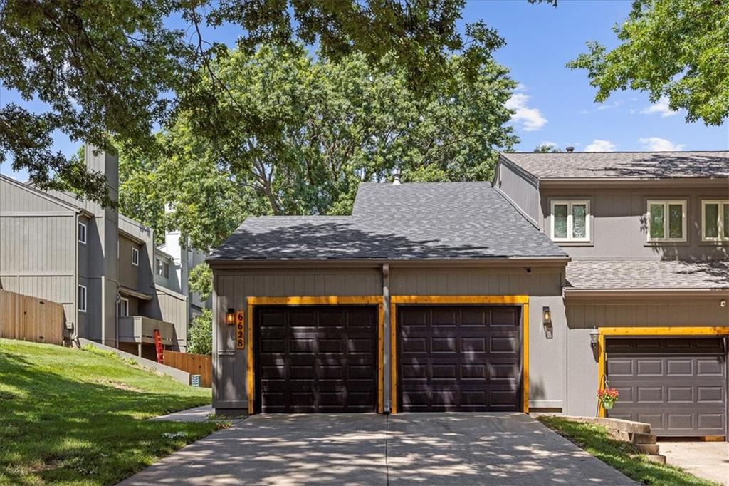 Listing Photo MLS #HMS2557010