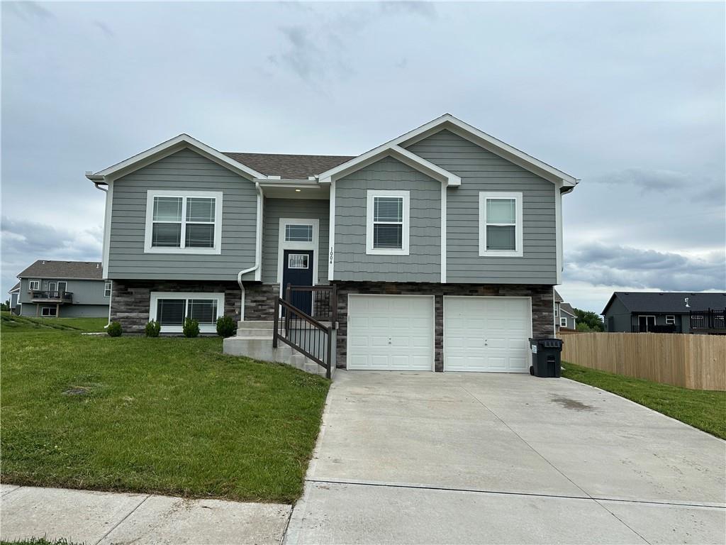 Listing Photo MLS #HMS2557101