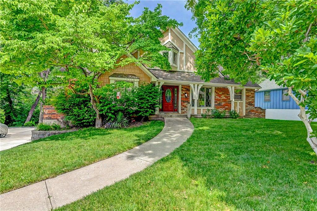 Listing Photo MLS #HMS2557148