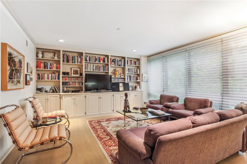 Listing Photo MLS #HMS2557172
