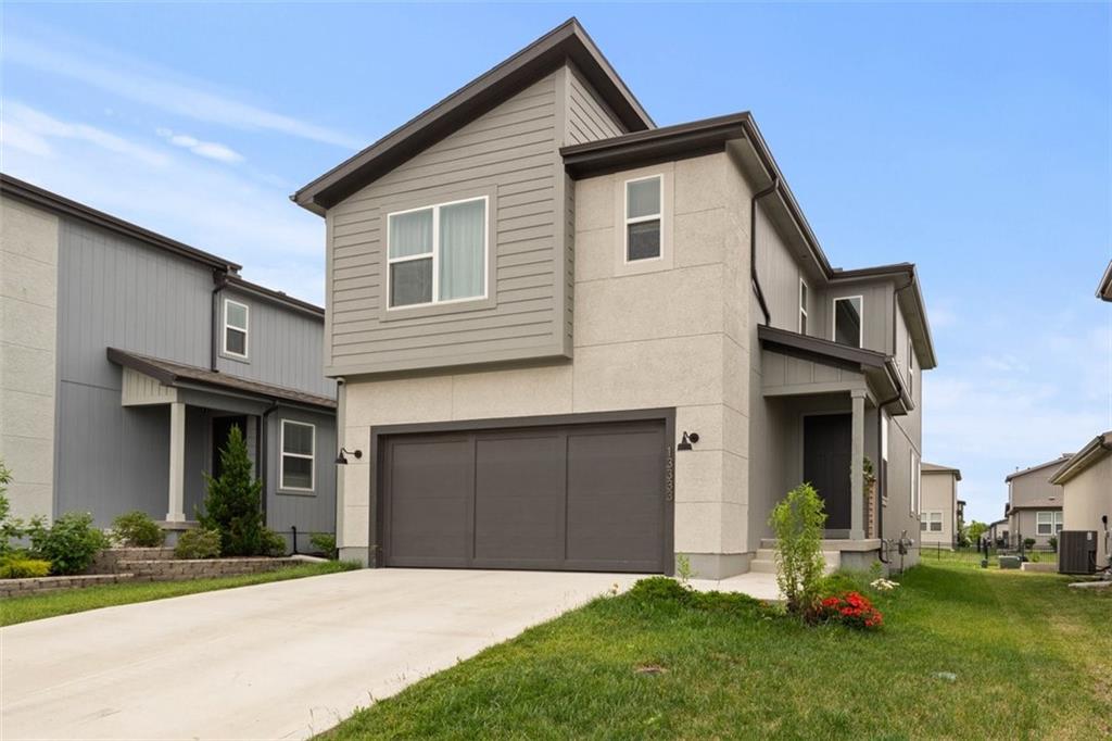 Listing Photo MLS #HMS2557298