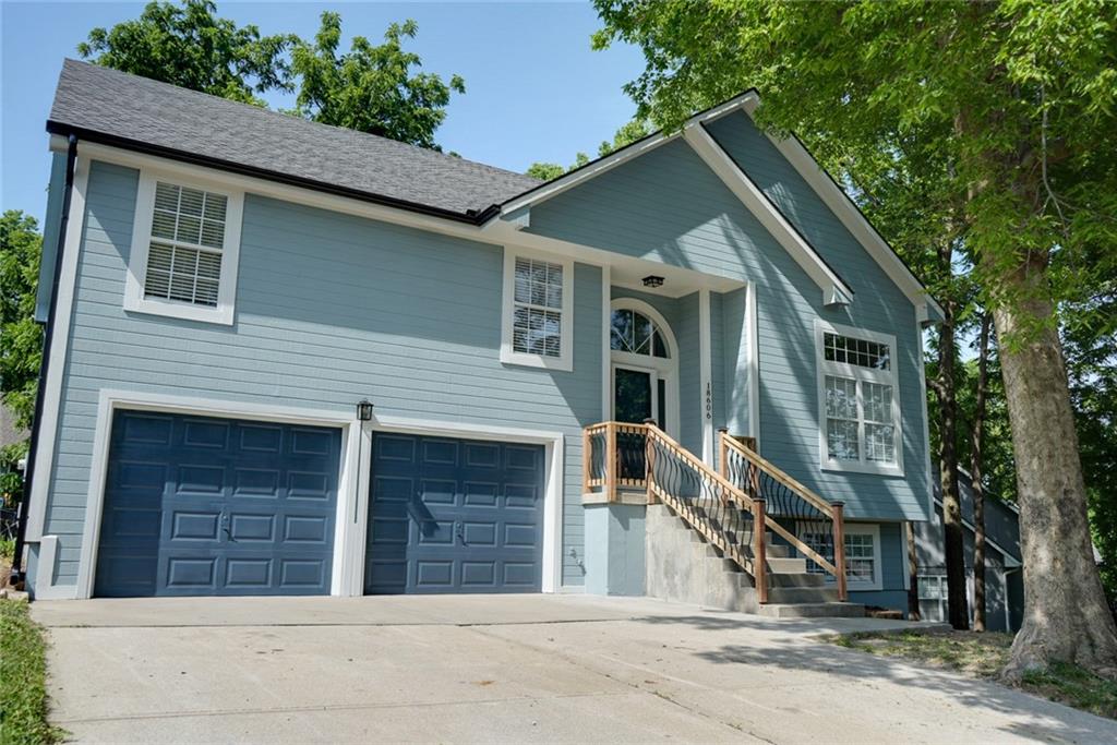 Listing Photo MLS #HMS2557385