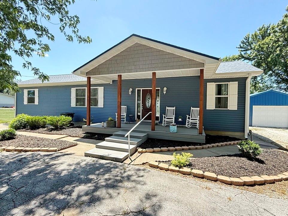 Listing Photo MLS #HMS2557403