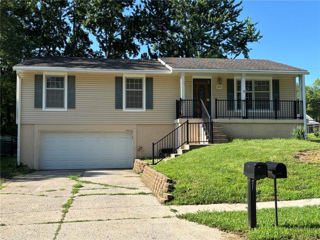 Listing Photo MLS #HMS2557578
