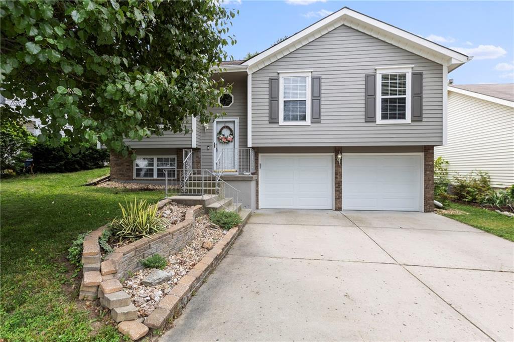 Listing Photo MLS #HMS2557673