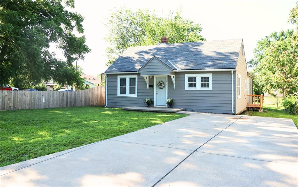 Listing Photo MLS #HMS2557768