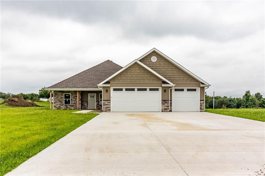 Listing Photo MLS #HMS2557798