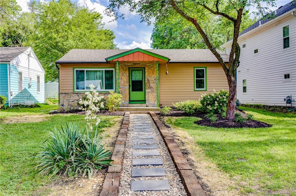 Listing Photo MLS #HMS2558047