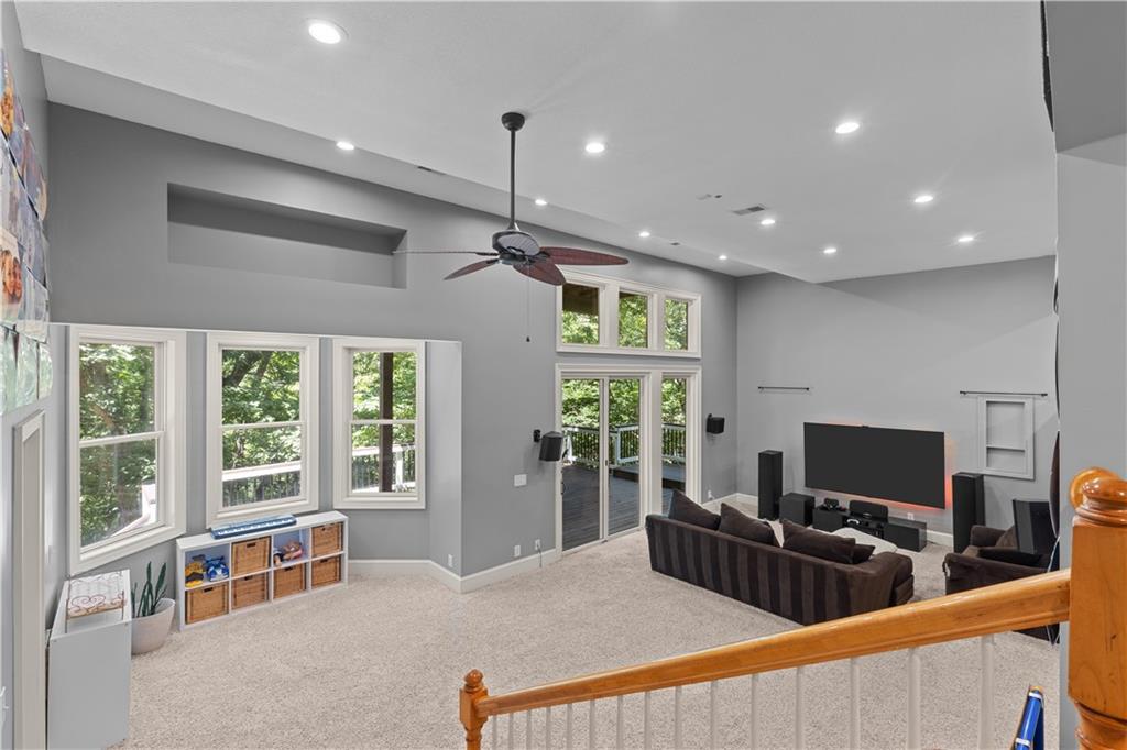 Listing Photo MLS #HMS2561871