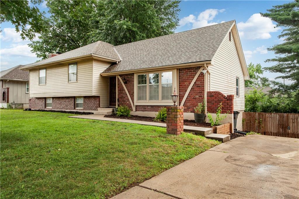 Listing Photo MLS #HMS2562367