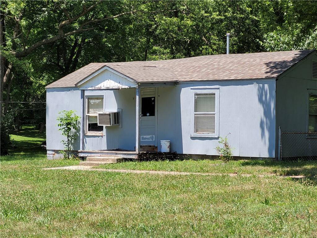 Listing Photo MLS #HMS2563277