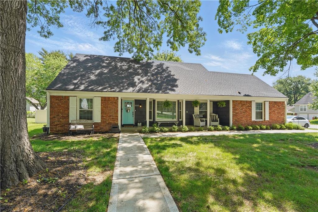 Listing Photo MLS #HMS2564879