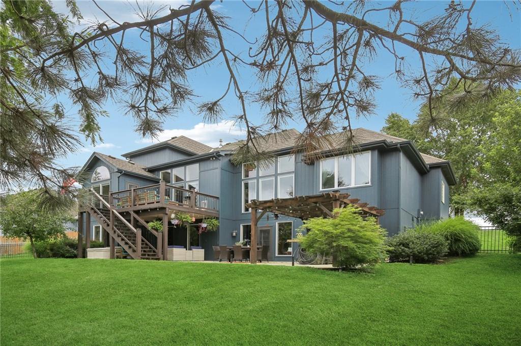 Listing Photo MLS #HMS2565635