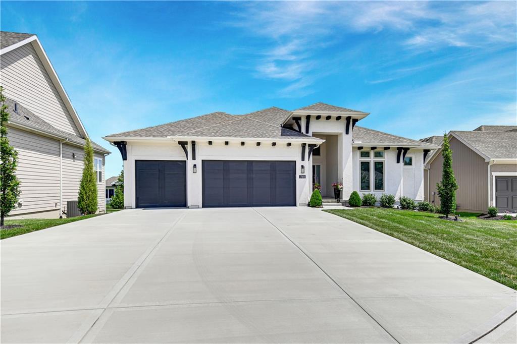 Listing Photo MLS #HMS2565659