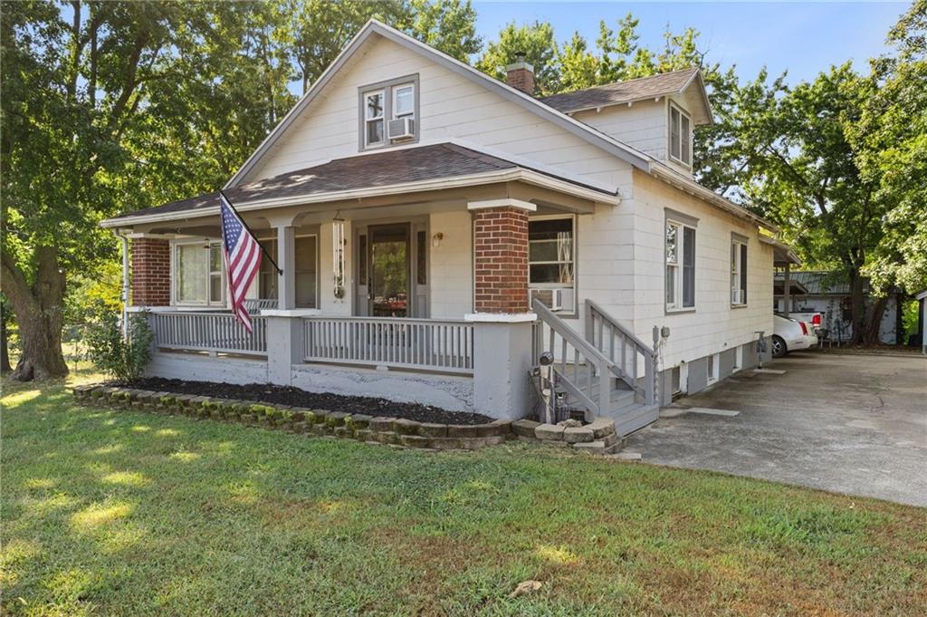 Listing Photo MLS #HMS2567647