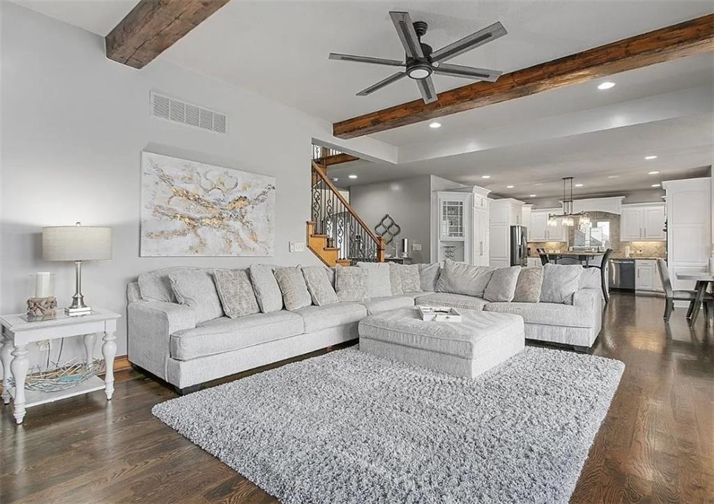 Listing Photo MLS #HMS2567694