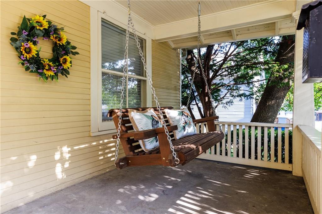 Listing Photo MLS #HMS2567979