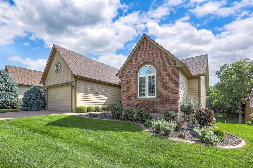 Listing Photo MLS #HMS2568480